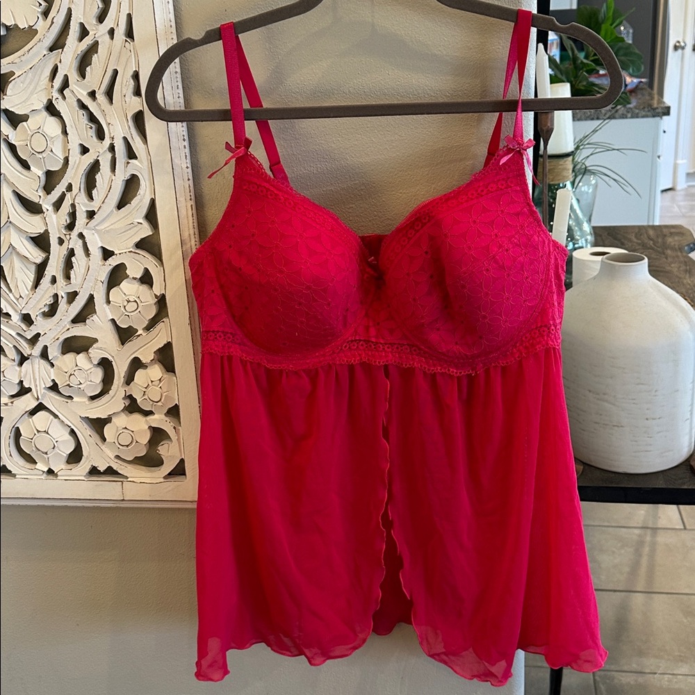 Delta Burke Hot Pink Chemise